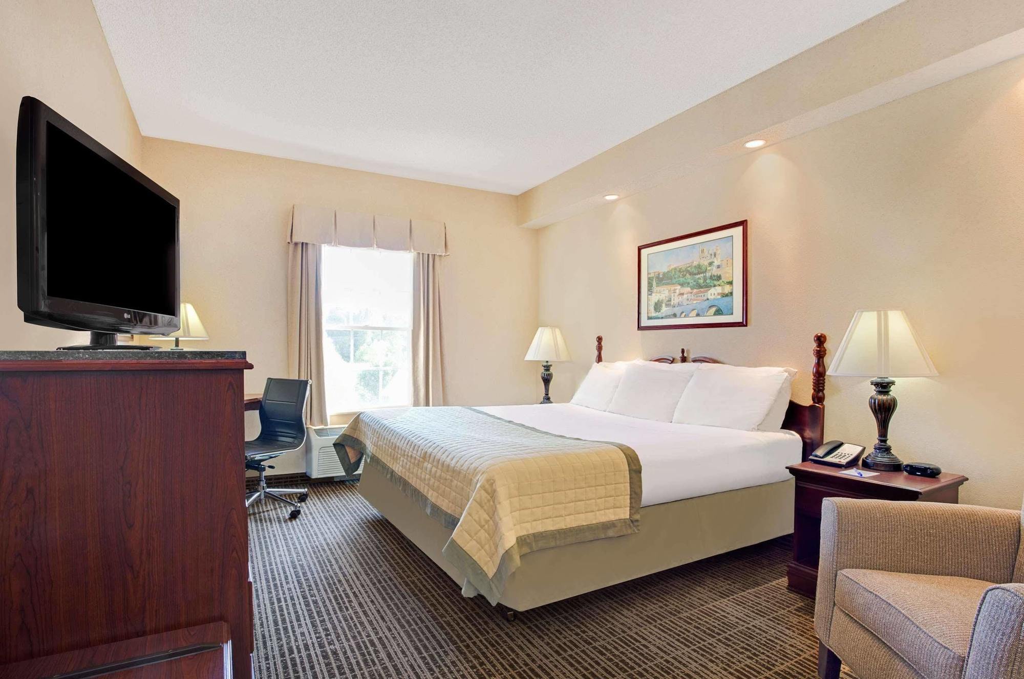 Baymont By Wyndham Pearl Hotel Luaran gambar